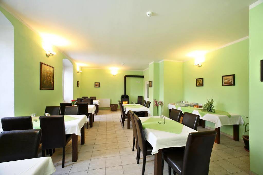 Penzion Zámecká Zahrada Cesky Krumlov Exterior foto